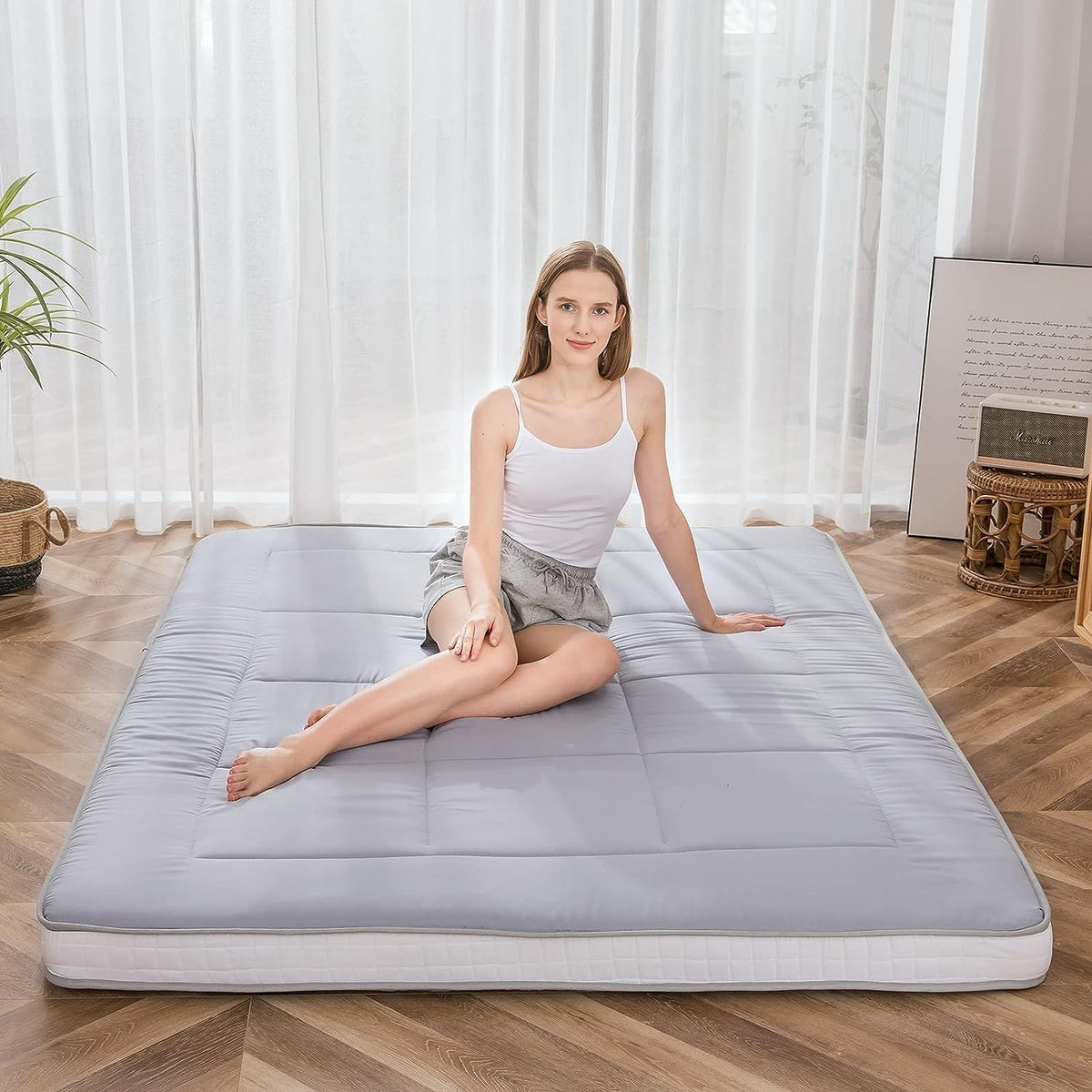 Japanese Floor Mattress ,Extra Thick Folding Sleeping Pad Breathable Floor Lounger Guest Bed for Camping Couch