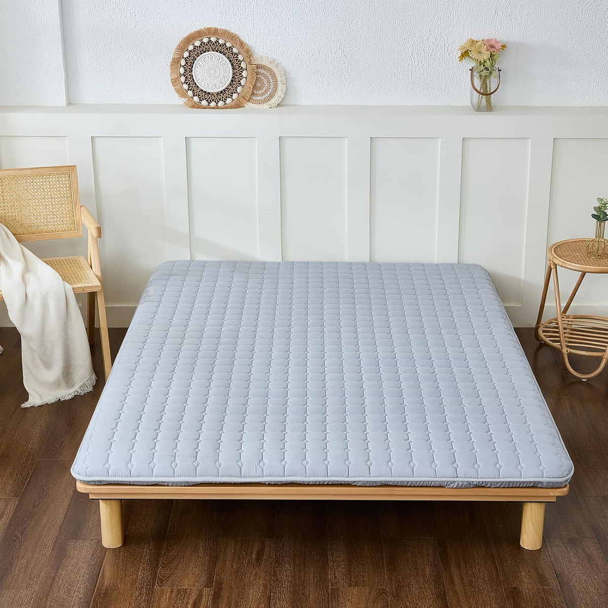 Japanese Floor Mattress Twin, Anti-Slip Japanese Futon Foldable Tatami Mat for Guests